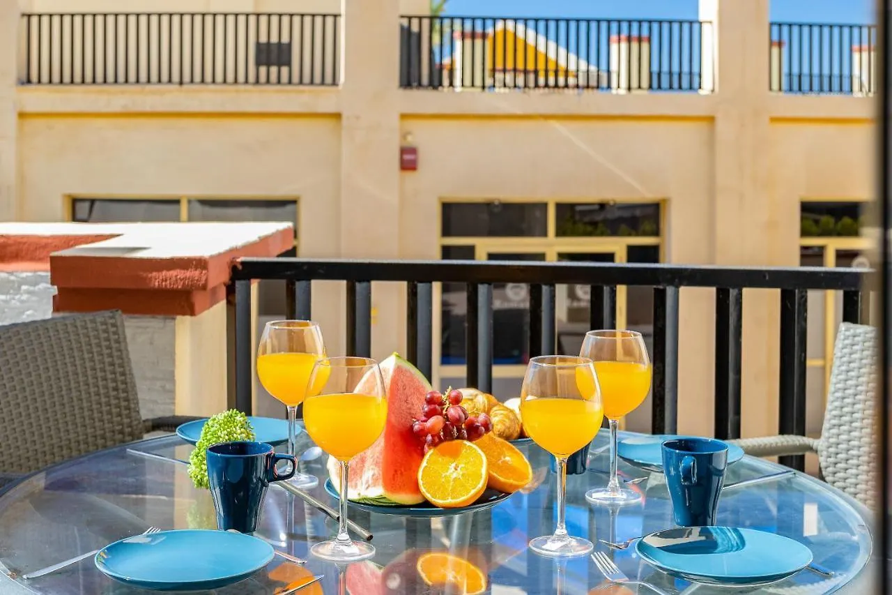 Oleholidays 515 Romana Playa Junto A La Playa Marbella Apartment